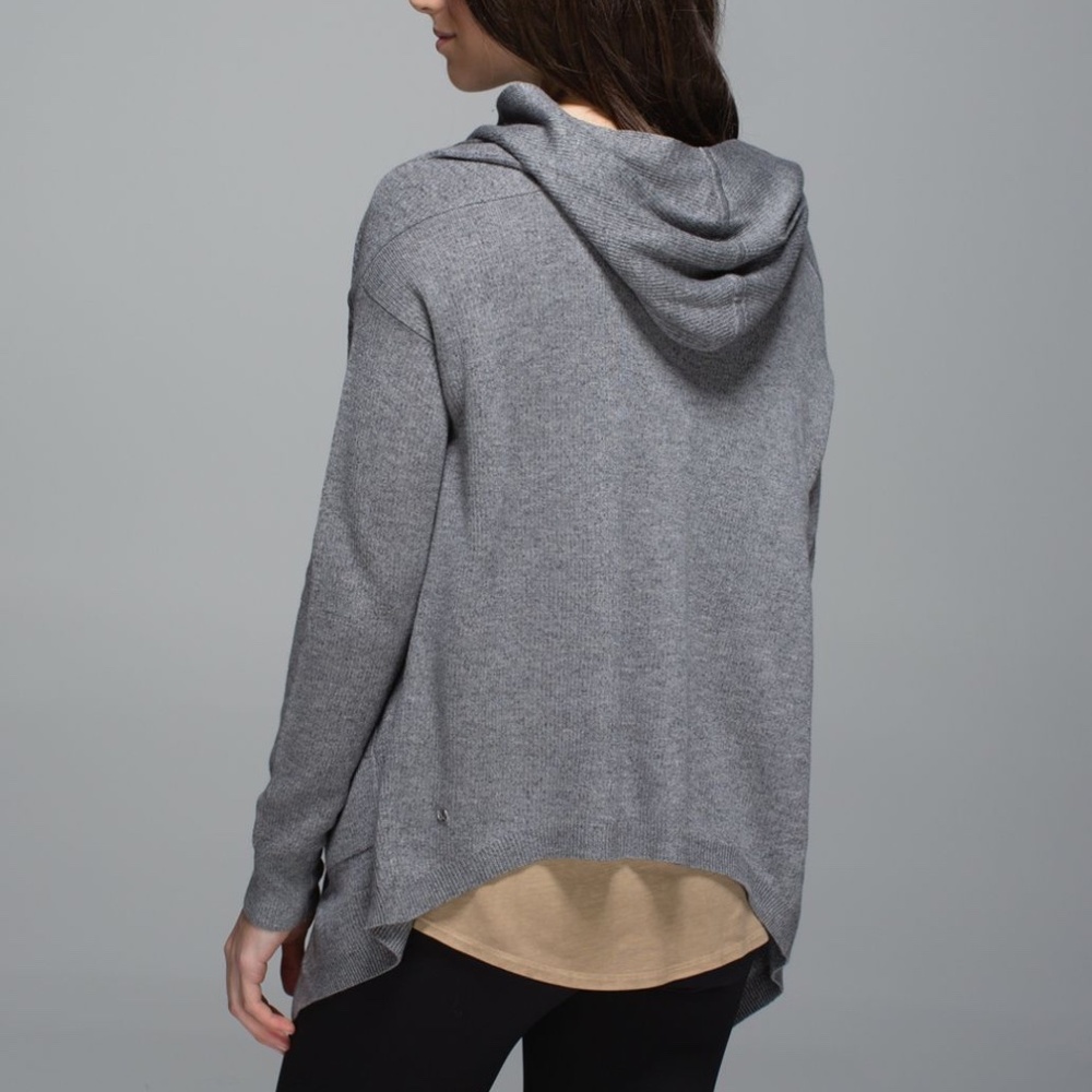 Lululemon Cabin Yogi Wrap Cardigan in Heathered Medium Grey / Slate Size Small